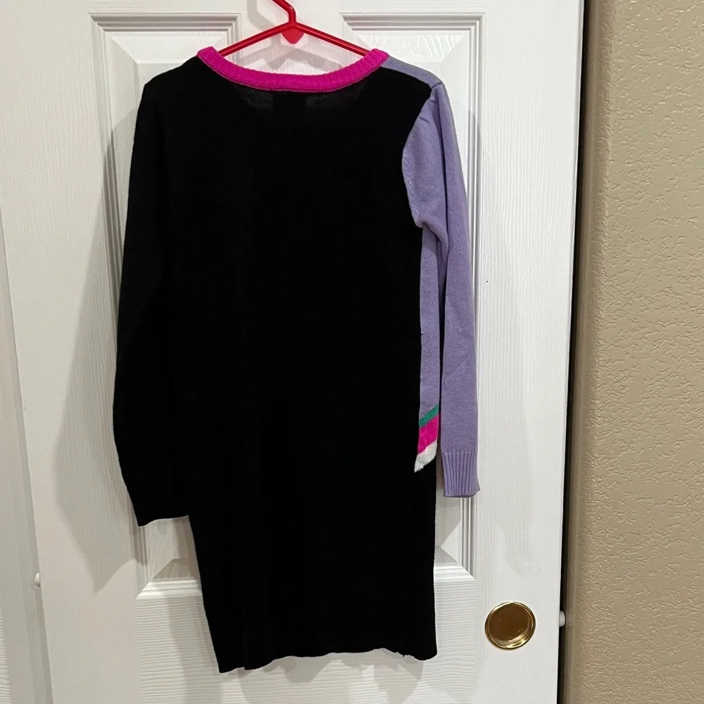 That Girl Lay Lay Color Graphic sweater Dress size small (6-8x)